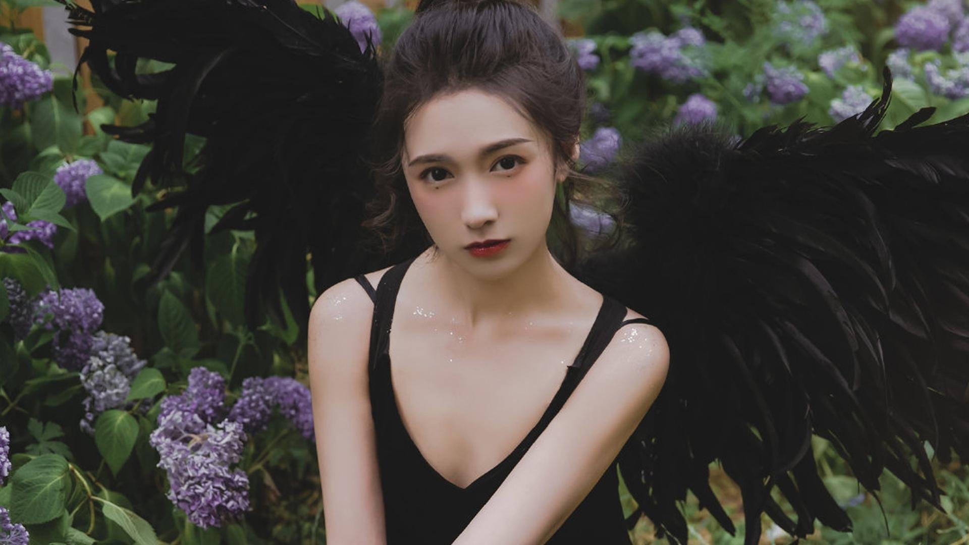 中国女排封训期间注重心理调节训练,中国女排背后训练的艰辛历程