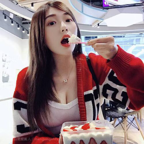 新西兰全黑队球员间默契配合,极具战术执行力,新西兰的球队