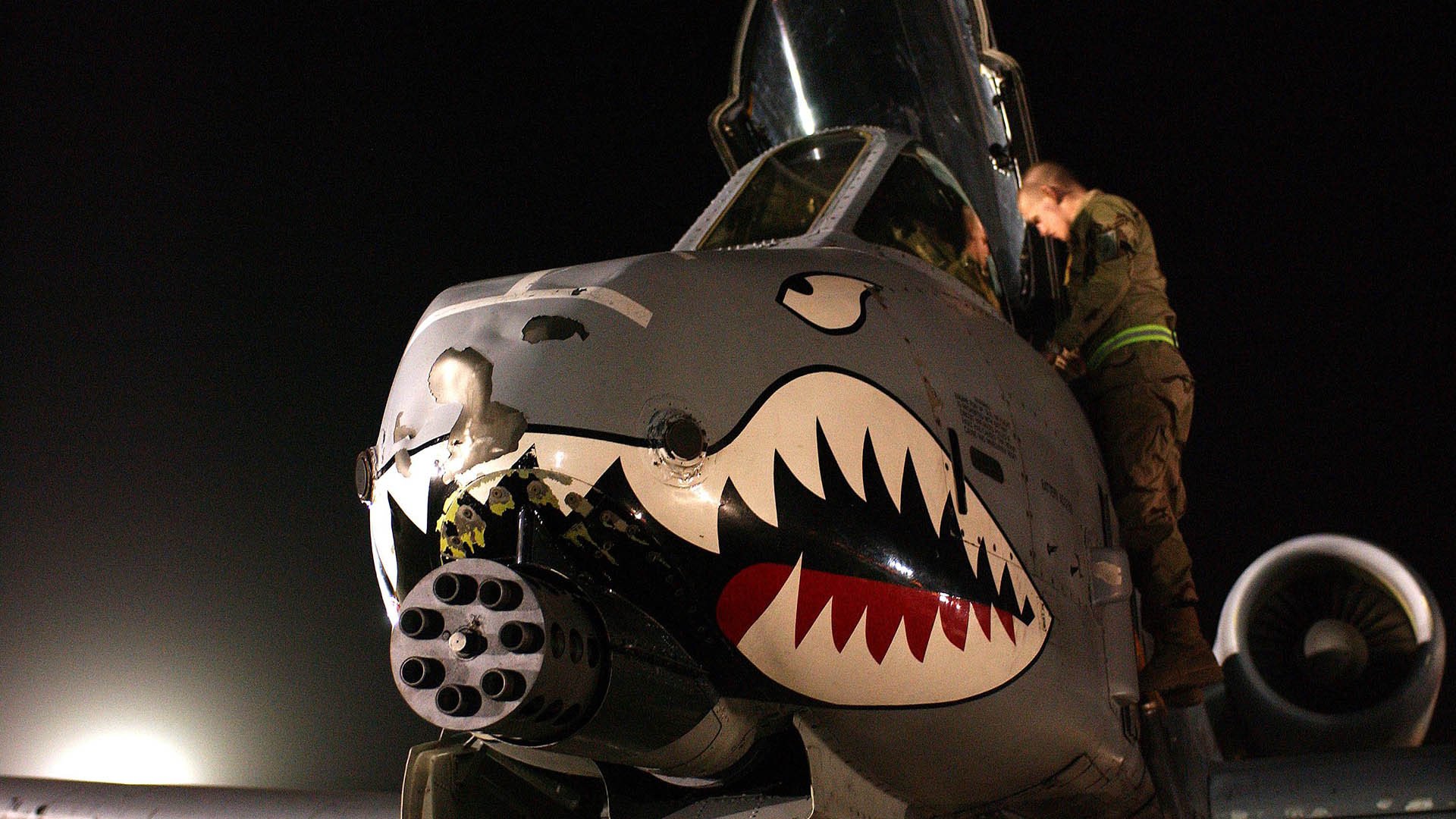 -中国足球职业联赛推动建立反欺诈和假球举报通道，中国足协投诉渠道